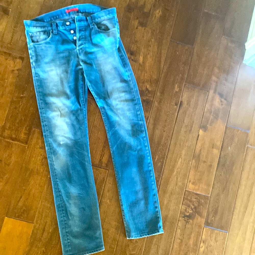 Red card jeans